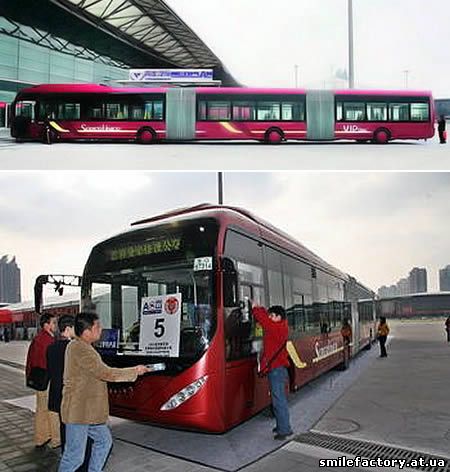 Самый длинный автобус (83 фута, 300 мест)